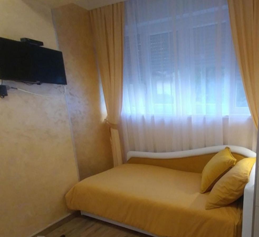 Apartamento Elena Lux Belgrado Exterior foto